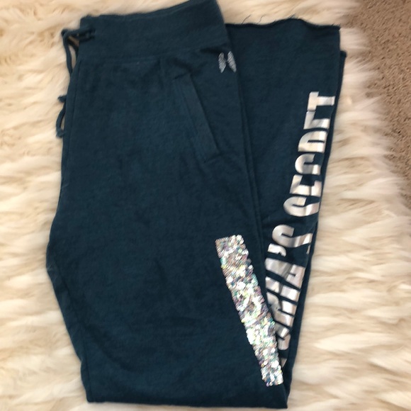 Victoria’s Secret sweatsuit set - Picture 2 of 7